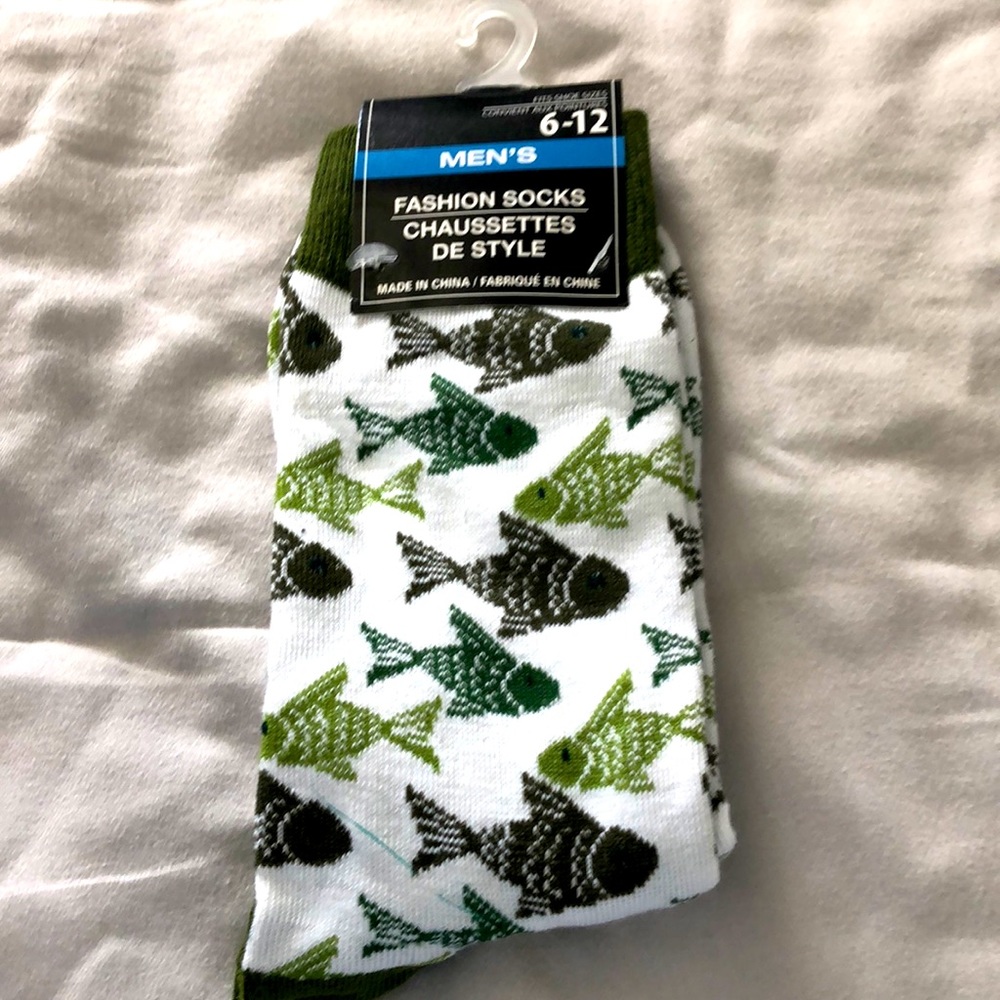 Men’s socks lots of fish fishermen  6 - 12.  NEW